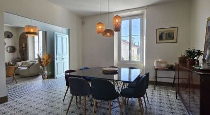 Maison 8 pièces de 170 m² à Hyères (83400)