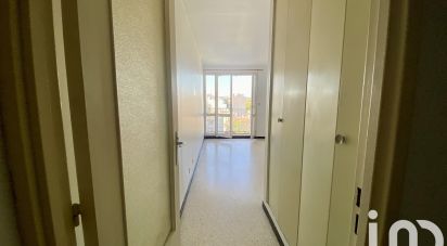 Apartment 1 room of 28 m² in Nîmes (30000)