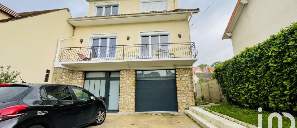 Maison traditionnelle 7 pièces de 150 m² à Viry-Châtillon (91170)