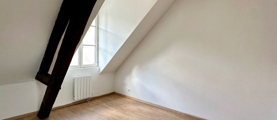 Apartment 3 rooms of 61 m² in Troyes (10000)