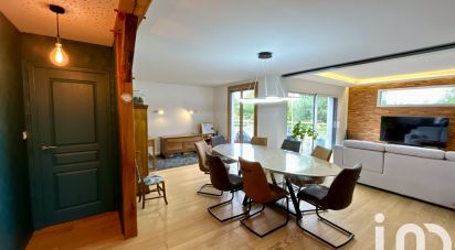 Maison traditionnelle 4 pièces de 102 m² à Montreuil-le-Gast (35520)