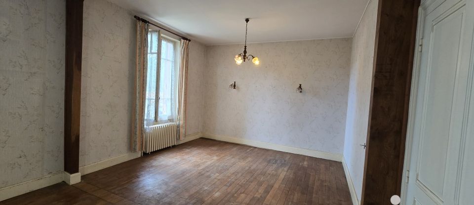 Maison 4 pièces de 80 m² à Lapalisse (03120)