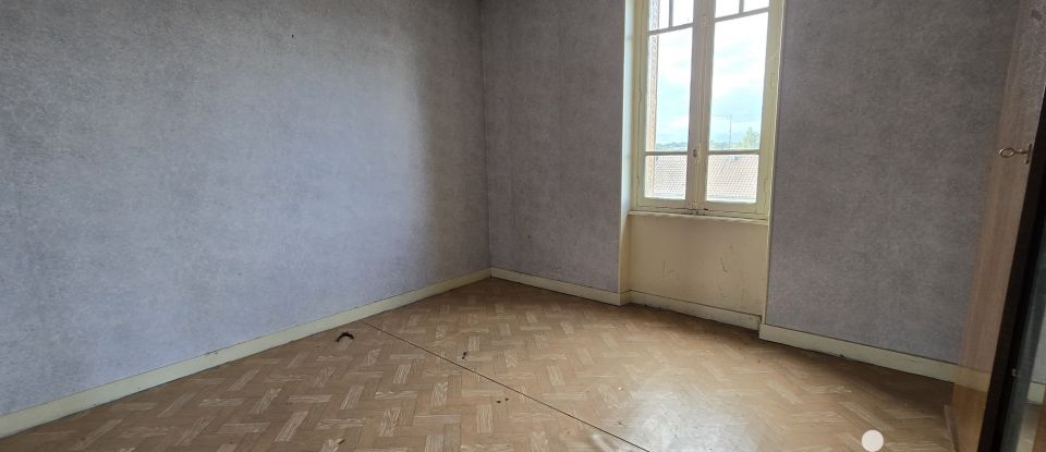 Maison 4 pièces de 80 m² à Lapalisse (03120)