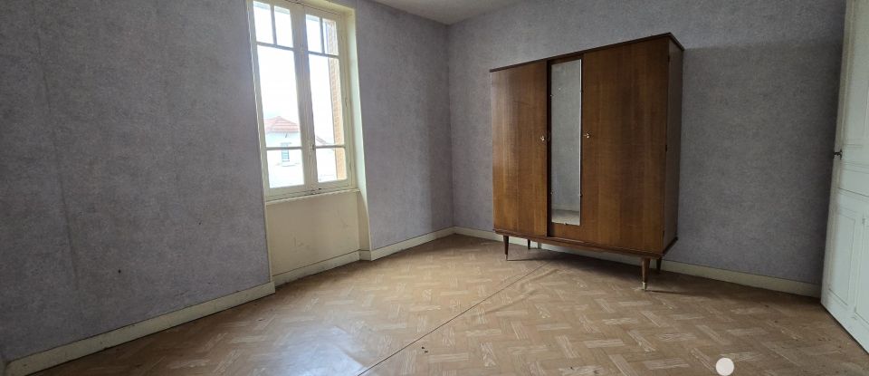 Maison 4 pièces de 80 m² à Lapalisse (03120)