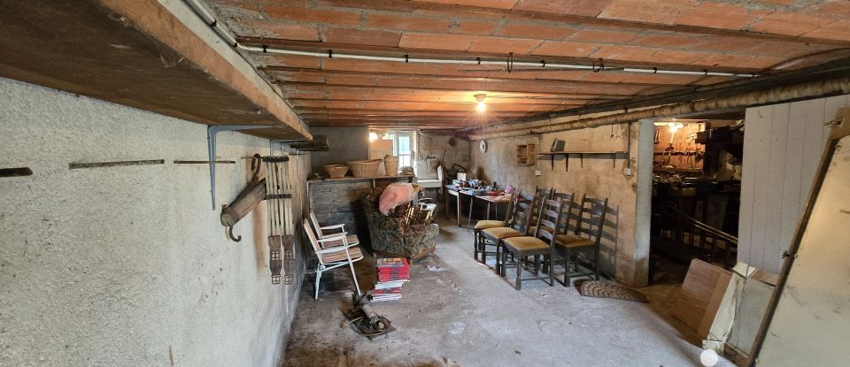 Maison 4 pièces de 80 m² à Lapalisse (03120)