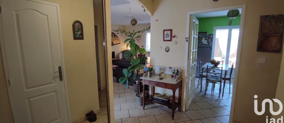 Traditional house 7 rooms of 150 m² in Cannes-et-Clairan (30260)