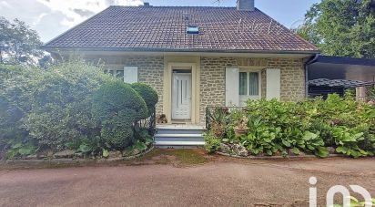 Maison 8 pièces de 278 m² à Lamorlaye (60260)