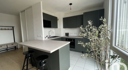 Appartement 3 pièces de 58 m² à Montreuil (93100)