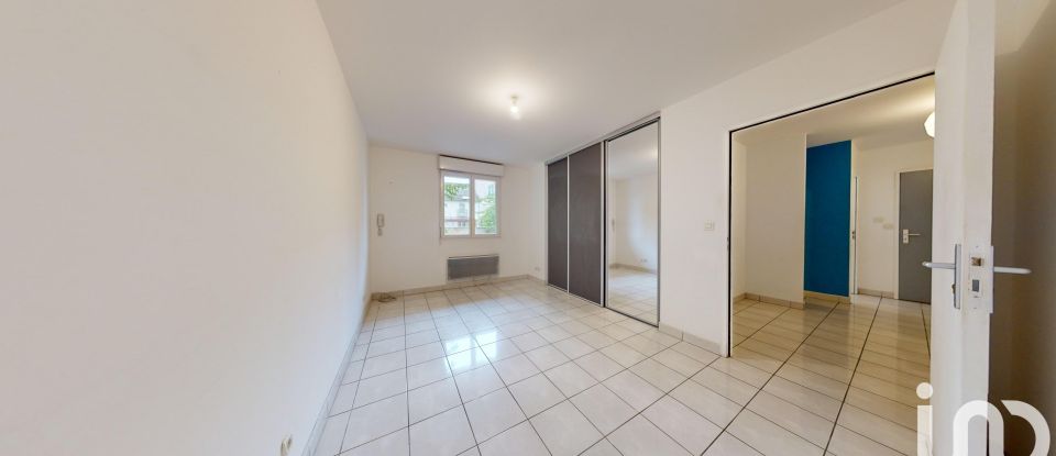 Appartement 3 pièces de 73 m² à Montereau-Fault-Yonne (77130)