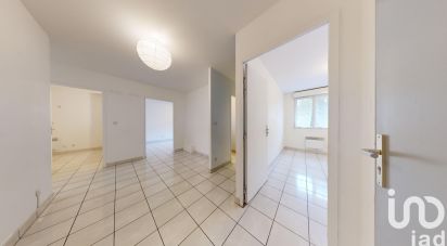 Apartment 3 rooms of 73 m² in Montereau-Fault-Yonne (77130)