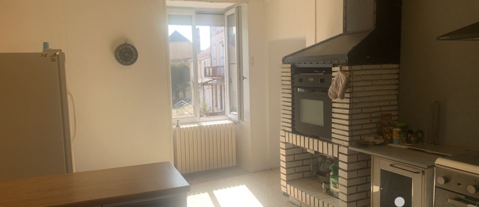 Maison 11 pièces de 313 m² à Fayl-Billot (52500)