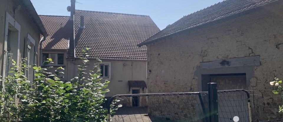 Maison 11 pièces de 313 m² à Fayl-Billot (52500)