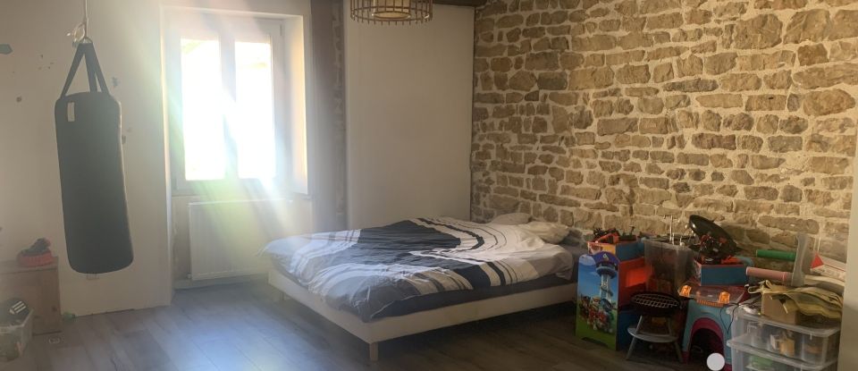 Maison 11 pièces de 313 m² à Fayl-Billot (52500)