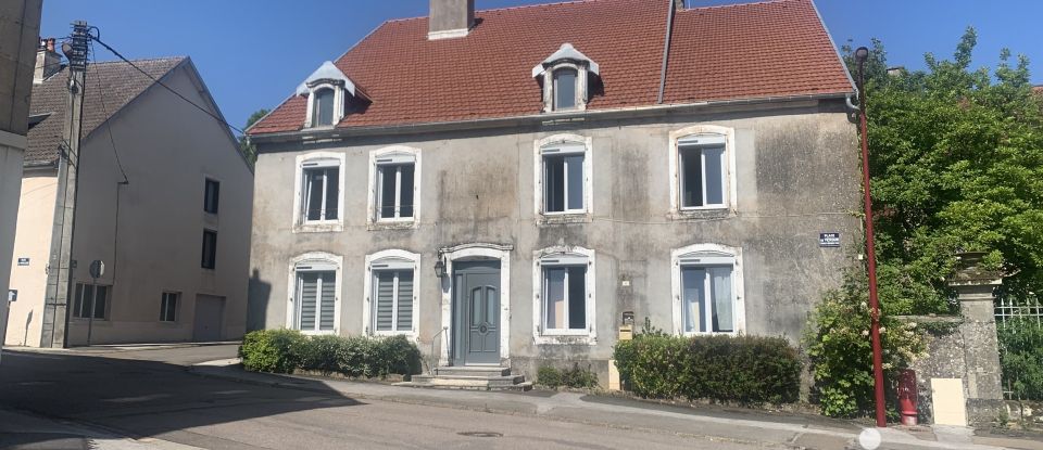 Maison 11 pièces de 313 m² à Fayl-Billot (52500)