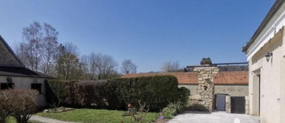 Traditional house 5 rooms of 185 m² in Bièvres (02860)