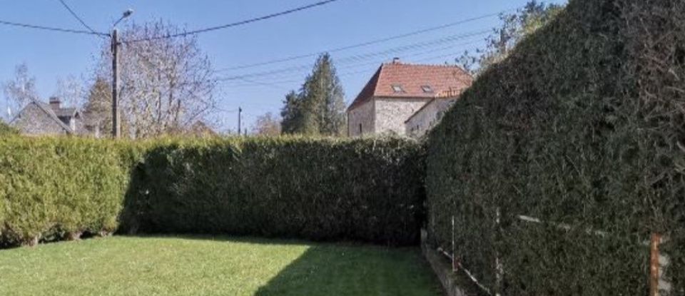 Traditional house 5 rooms of 185 m² in Bièvres (02860)