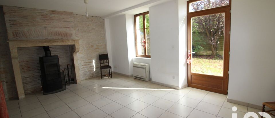 Village house 6 rooms of 151 m² in Varennes-Vauzelles (58640)