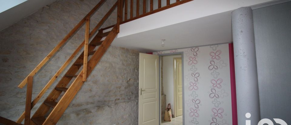 Village house 6 rooms of 151 m² in Varennes-Vauzelles (58640)