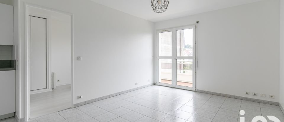 Appartement 2 pièces de 39 m² à Rosny-sous-Bois (93110)