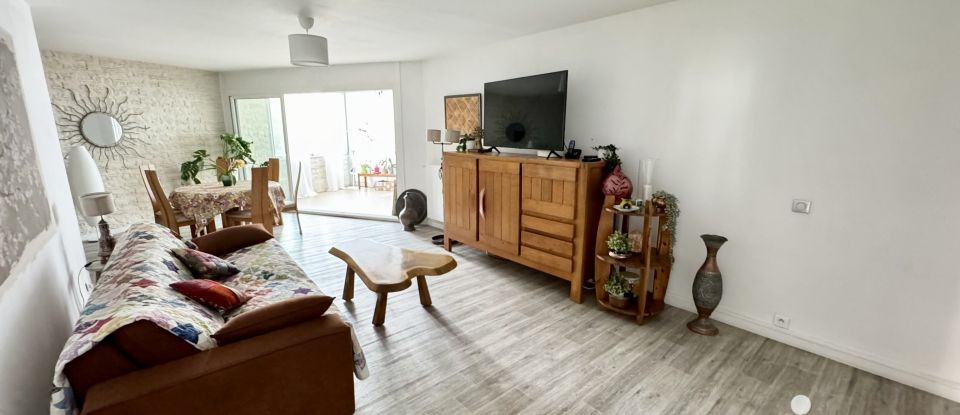 Appartement 4 pièces de 112 m² à Toulon (83000)