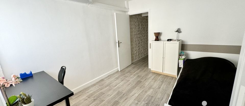 Appartement 4 pièces de 112 m² à Toulon (83000)