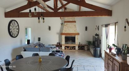 Traditional house 5 rooms of 141 m² in Bussac-sur-Charente (17100)