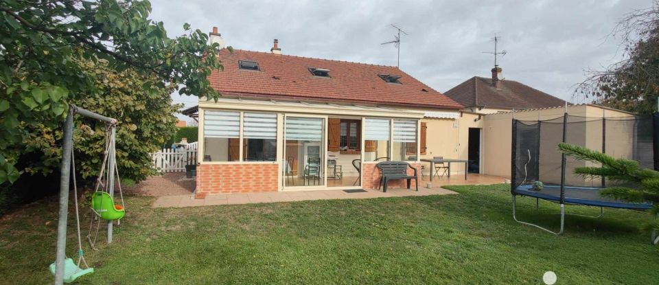 Traditional house 6 rooms of 150 m² in Ymonville (28150)