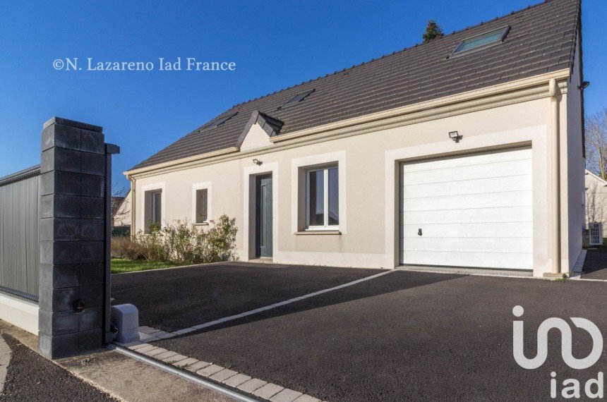 Maison 5 pièces de 120 m² à Marigny-les-Usages (45760)