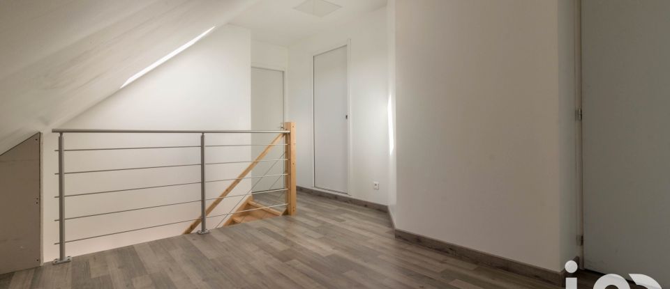 Maison 5 pièces de 120 m² à Marigny-les-Usages (45760)