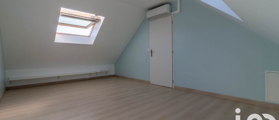 Maison 5 pièces de 120 m² à Marigny-les-Usages (45760)