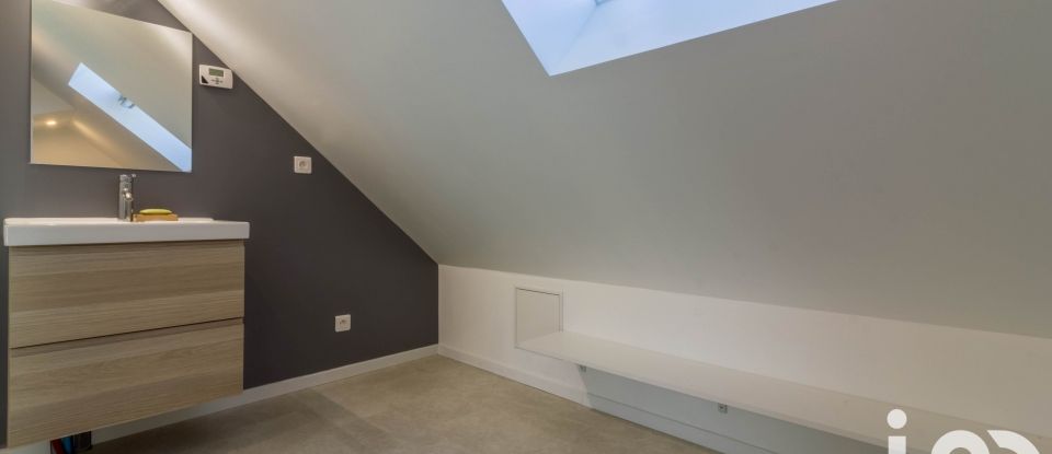 Maison 5 pièces de 120 m² à Marigny-les-Usages (45760)