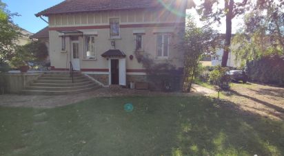 House 6 rooms of 120 m² in Ézanville (95460)