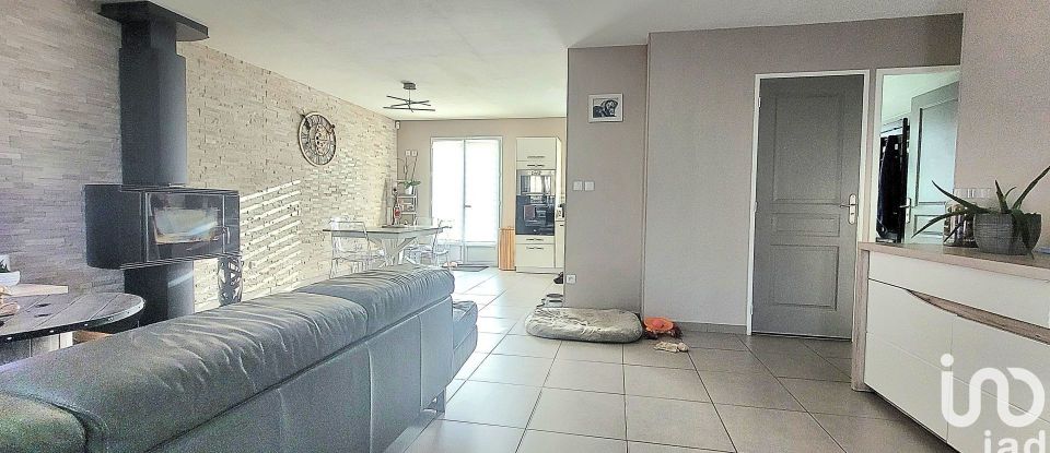 Maison 6 pièces de 87 m² à Saint-Clair-sur-Epte (95770)