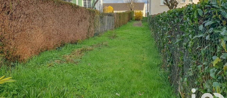 Terrain de 1 051 m² à Marigny-les-Usages (45760)