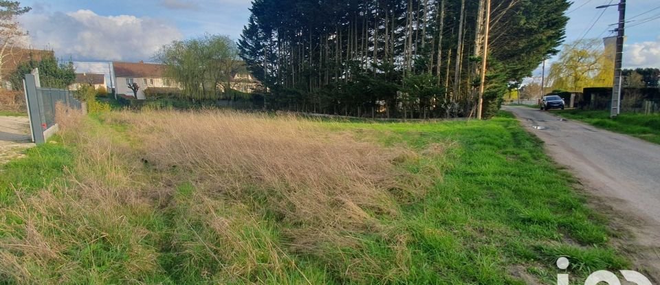 Terrain de 1 051 m² à Marigny-les-Usages (45760)