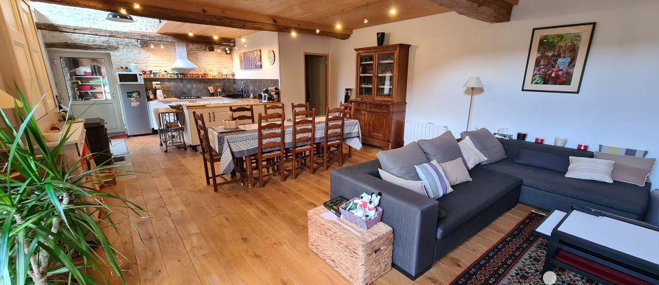 Farm 10 rooms of 270 m² in Sennevoy-le-Haut (89160)