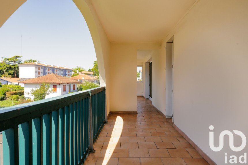 Appartement 4 pièces de 105 m² à Anglet (64600)