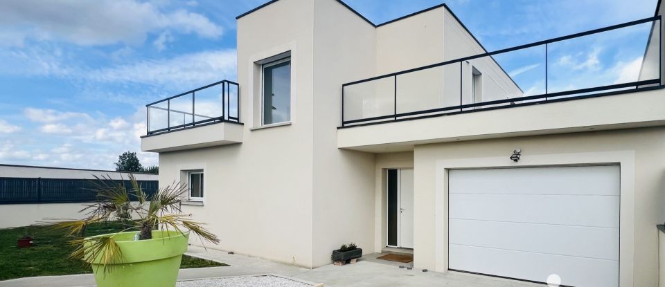 Maison d’architecte 5 pièces de 138 m² à Pessat-Villeneuve (63200)