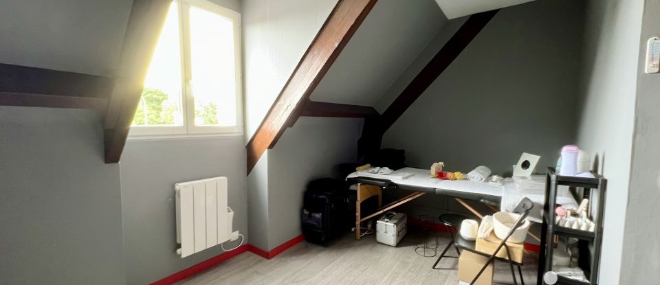 Maison 7 pièces de 132 m² à Saint-Arnoult-en-Yvelines (78730)