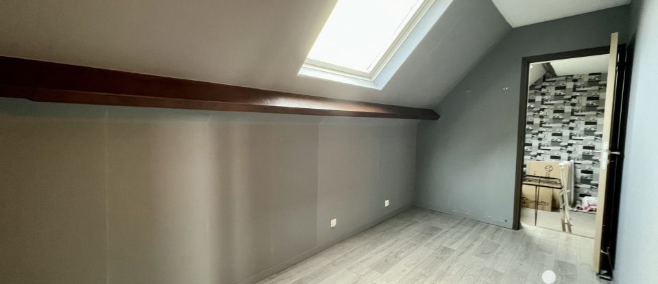 Maison 7 pièces de 132 m² à Saint-Arnoult-en-Yvelines (78730)