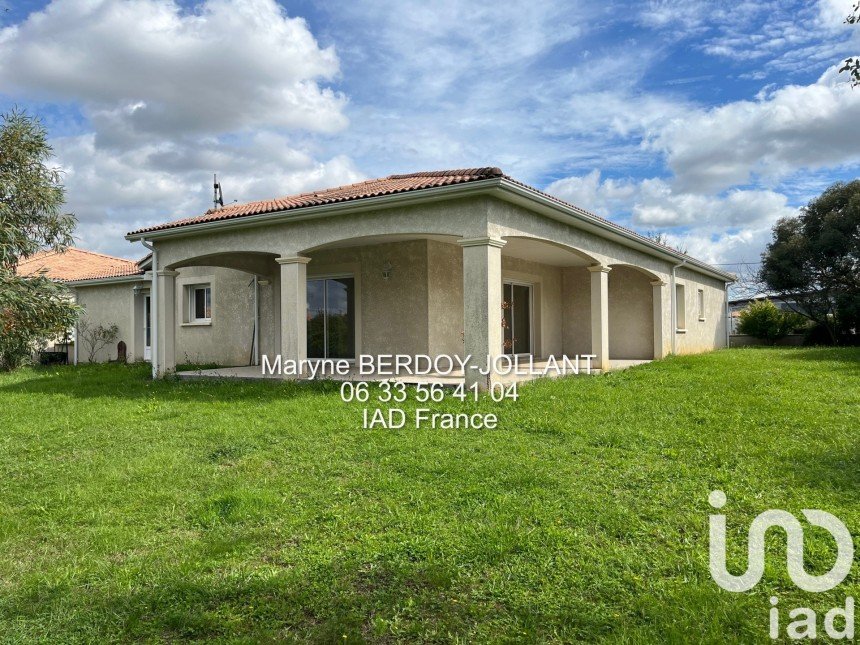 Maison traditionnelle 5 pièces de 131 m² à Roquefort (47310)