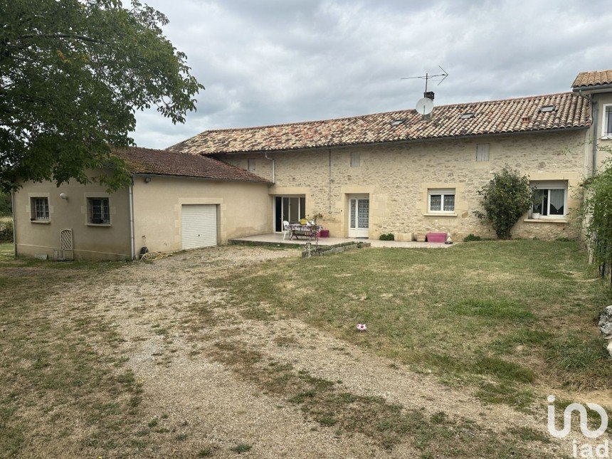 Country house 6 rooms of 177 m² in Vélines (24230)