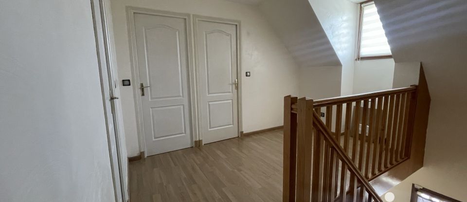 House 7 rooms of 166 m² in Gellainville (28630)