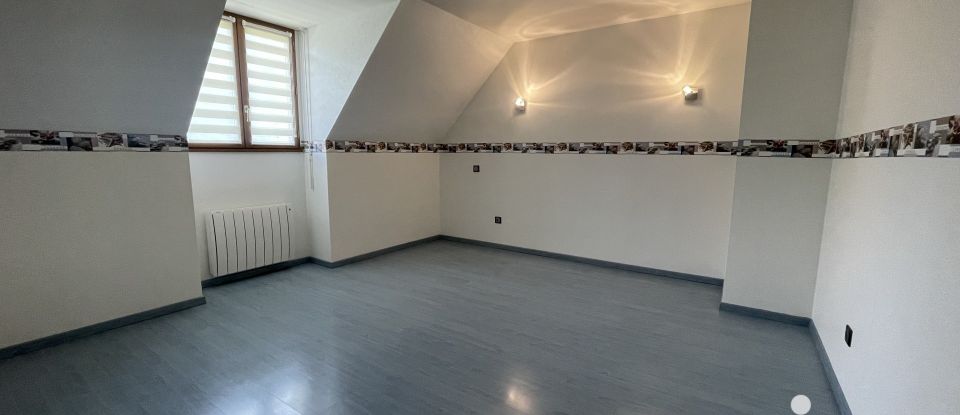 House 7 rooms of 166 m² in Gellainville (28630)