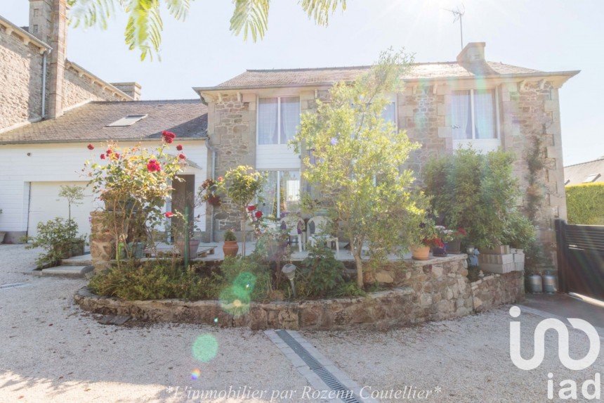 Traditional house 5 rooms of 112 m² in Jugon-les-Lacs - Commune nouvelle (22270)