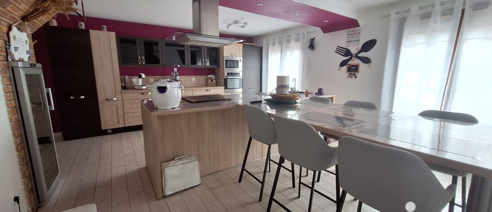 Maison de ville 4 pièces de 136 m² à Évreux (27000)