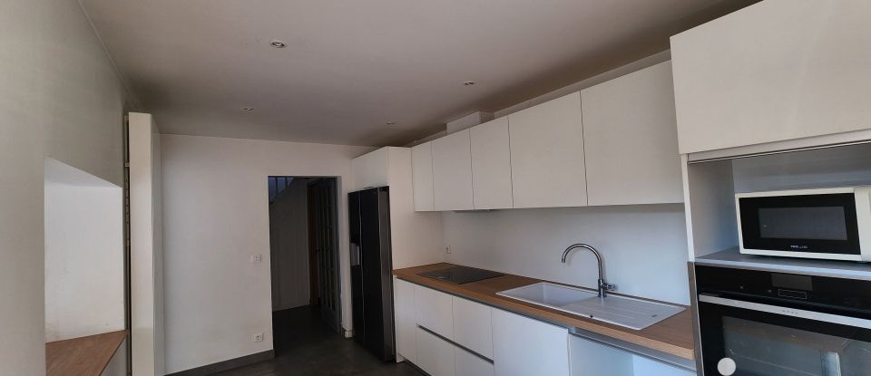 Immeuble de 215 m² à Hem (59510)