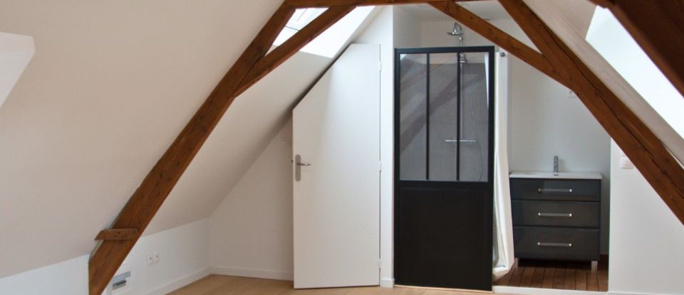 Immeuble de 215 m² à Hem (59510)