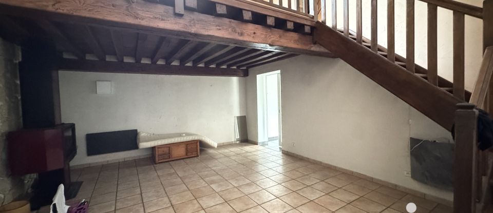 House 4 rooms of 126 m² in Perrigny-sur-Loire (71160)