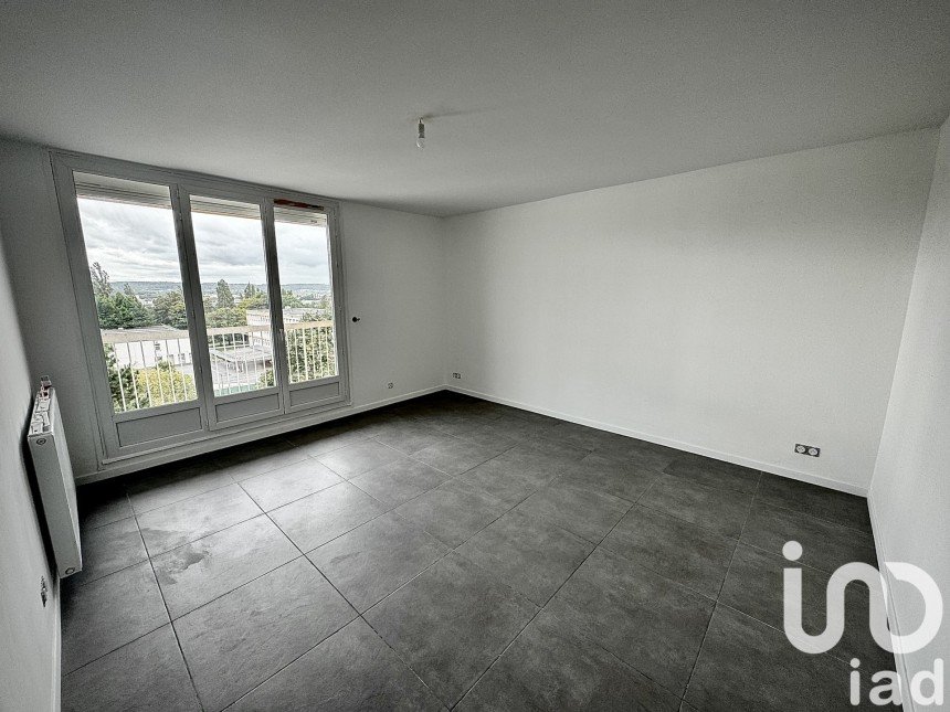 Apartment 3 rooms of 64 m² in Chilly-Mazarin (91380)